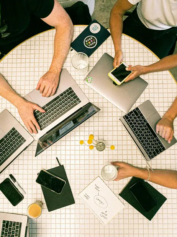 contact Deficus UI/UX design studio